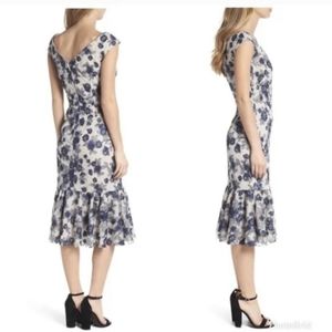 Gal Meets Glam Rosemary Floral Embroidered Midi Dress
